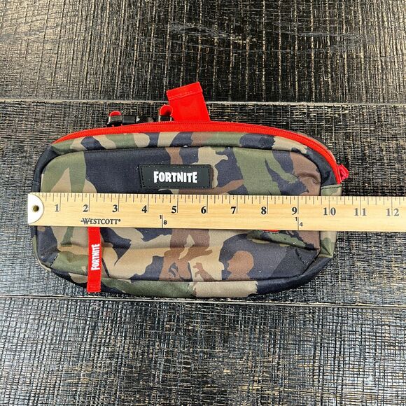 Fortnite Sling Bag Camouflage Gamer Pencil Case with Side Handle Men's - Picture 5 of 5
